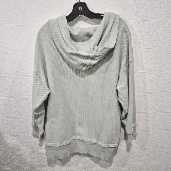 Aerie Textured Ribved Henley Long Sleeve Hoodie - Picture 6 of 7